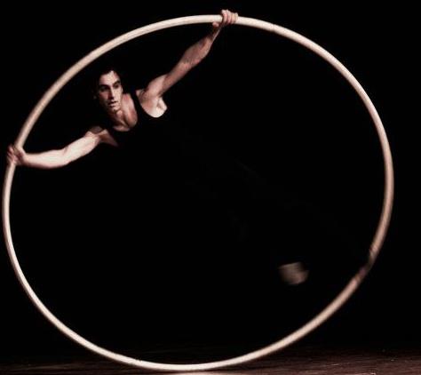 Il giocoliere di Barzanò Nicola Bruni in trasferta in Cina per alcuni spettacoli VIDEO