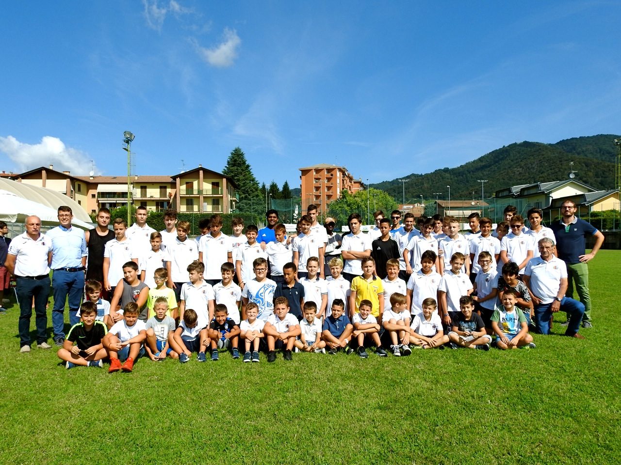 Monvico Calcio presenta le sue squadre FOTO GALLERY