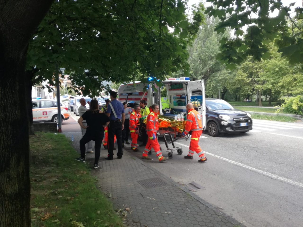 Pedone investito sulla statale a Garlate: 83enne finisce in ospedale