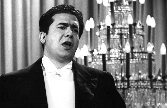 Giuseppe Di Stefano, il sindaco dedica un VIDEO al grande tenore