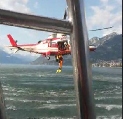 Fa il bagno e non riemerge più. Recuperato il cadavere nel lago