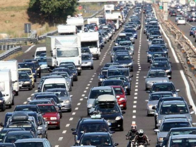 Esodo estivo, week end da bollino nero