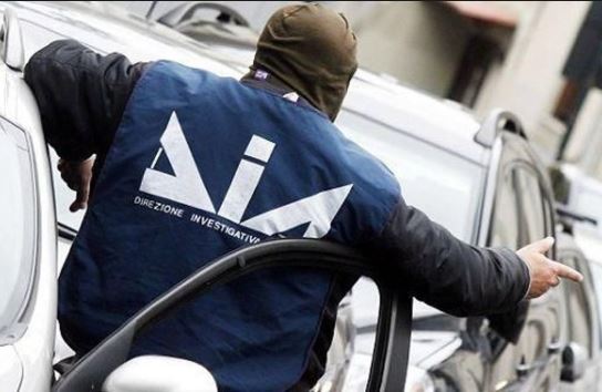 Ci risiamo: a Lecco bar chiuso per infiltrazioni mafiose
