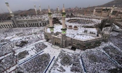 Pellegrinaggio truffa: fedeli alla Mecca perdono viaggio e passaporto