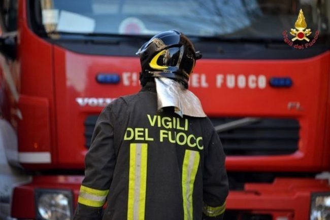 Incendio sui binari: circolazione ferroviaria in tilt