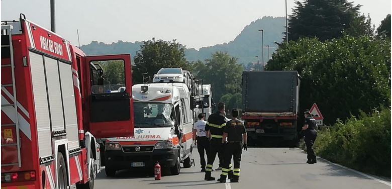 Schianto tra camion e ambulanza: RIAPERTA LA PROVINCIALE