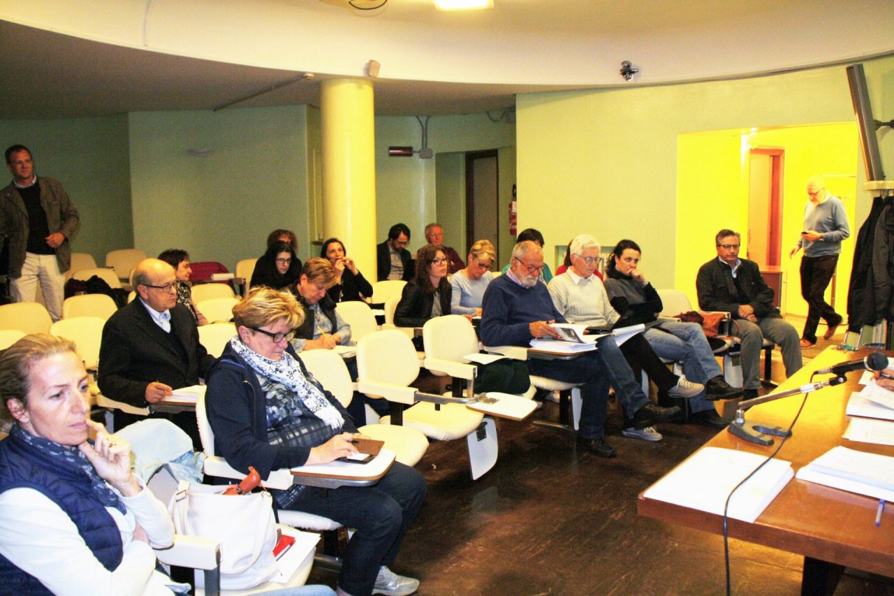 Retesalute l’azienda è pubblica ma l’assemblea a porte chiuse