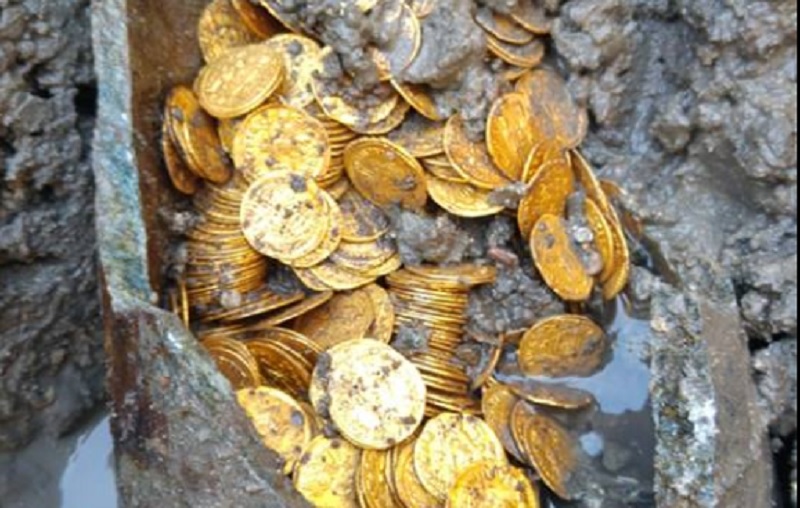 Monete di epoca romana ritrovate a Como: il commento del Ministro Bonisoli FOTO