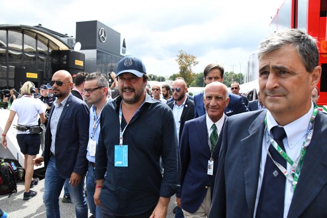 Matteo Salvini in Autodromo per tifare Ferrari FOTO