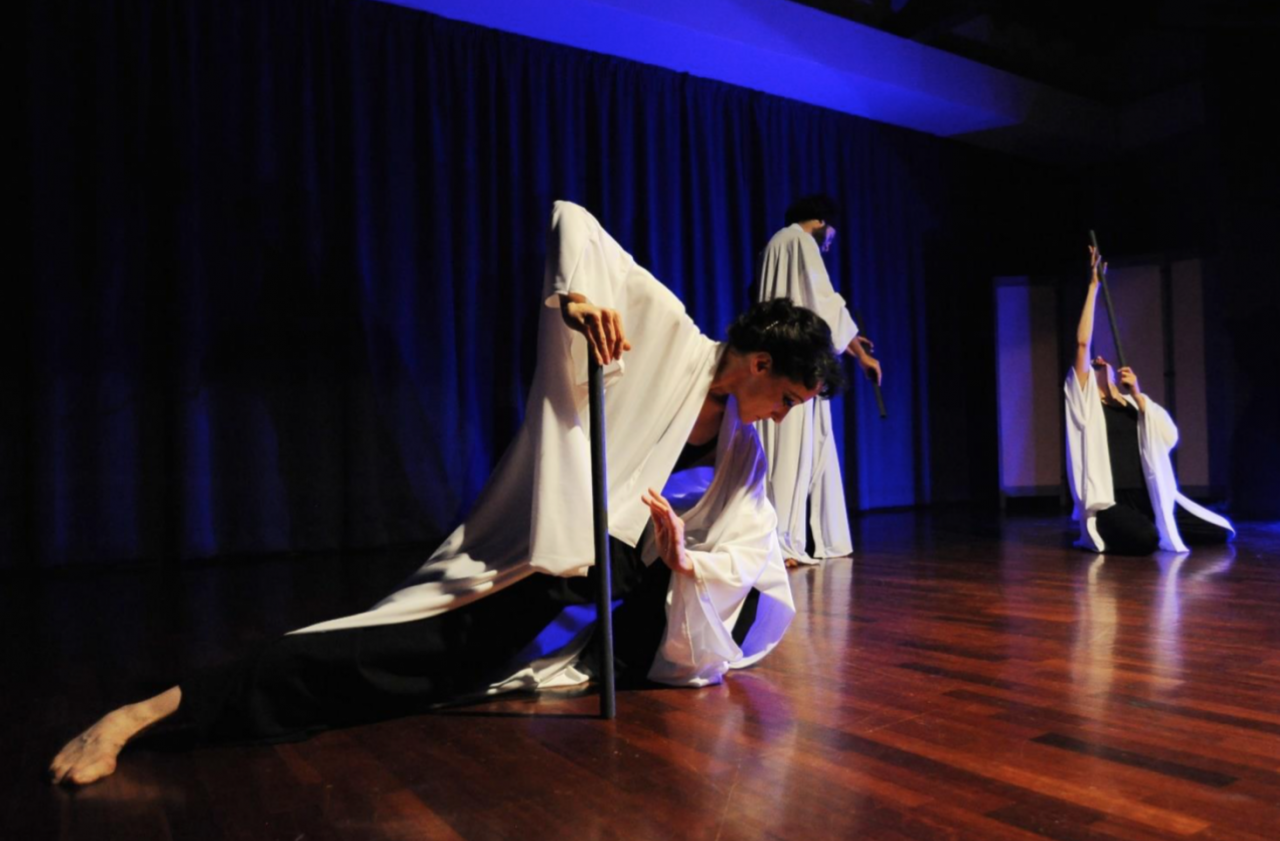 Attraverso il tempo: spettacolo di teatro e danza