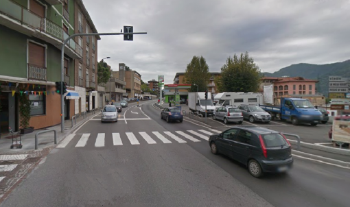 Semaforo di Vercurago: ogni giorno ci transitano 25mila veicoli. “Una sola strada non può gestire questo flusso”