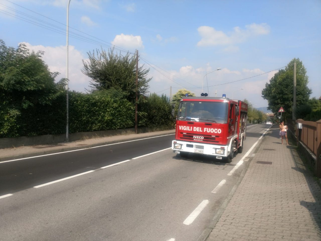 Incendio in un’abitazione, brucia la cappa della cucina FOTO