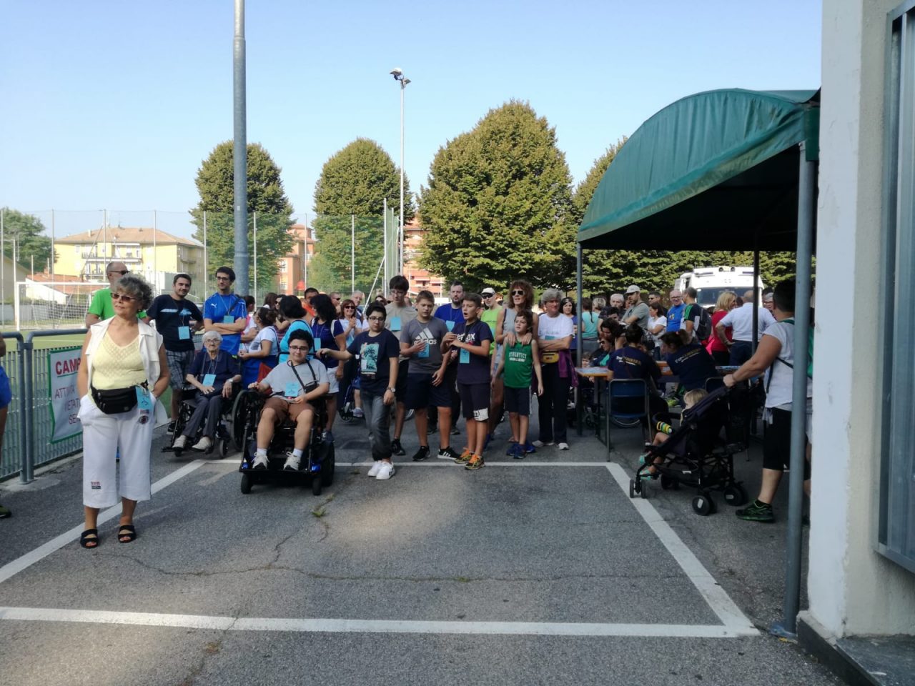 In duecento alla camminata Due piedi e due ruote dell’Unitalsi