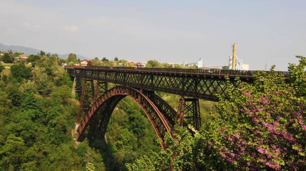 Ponte di Paderno, i sindaci confermano la chiusura per due anni