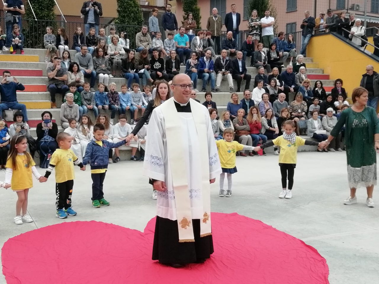 Vercurago in festa per il nuovo parroco FOTO