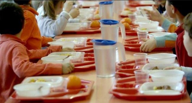 Mense scolastiche, dal Consiglio di Stato sì al panino da casa. Riva M5S: “Sentenza inequivocabile”