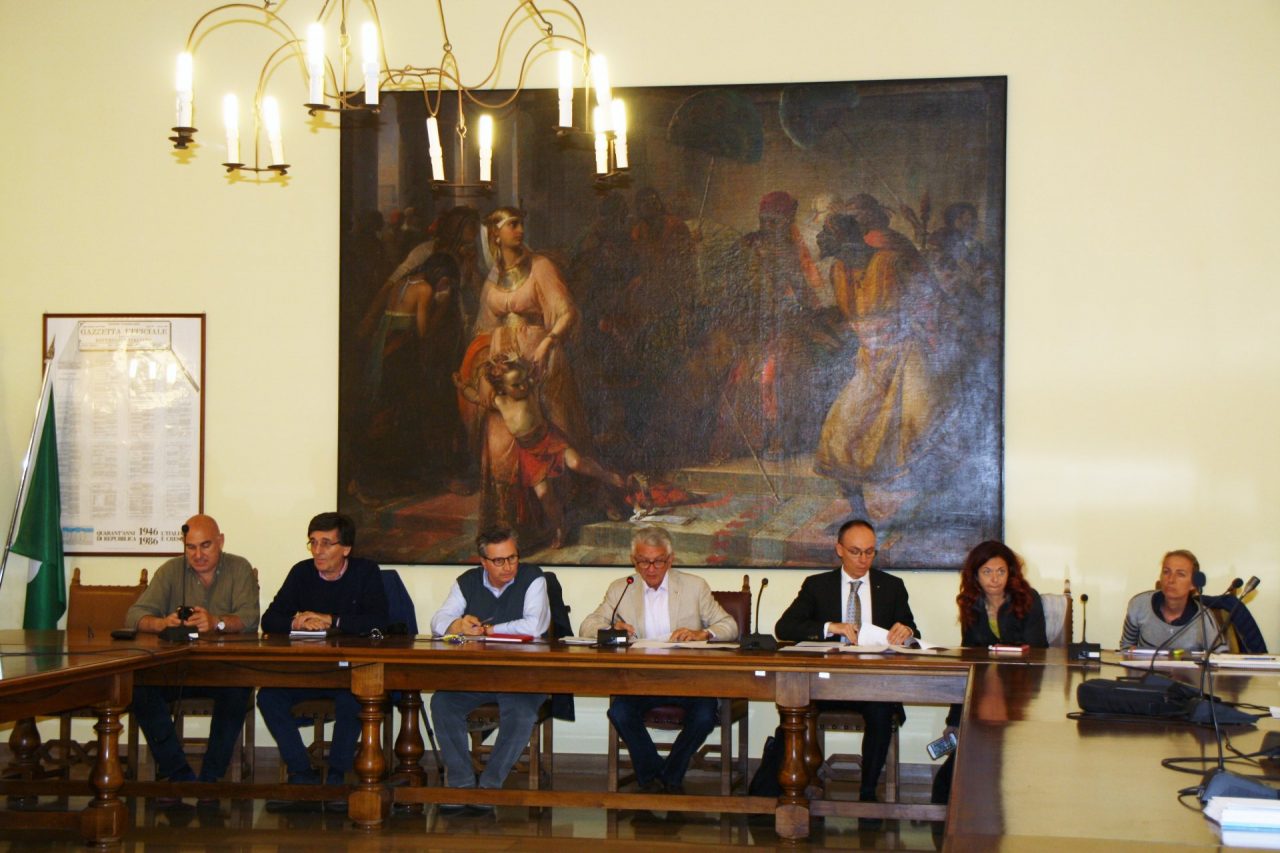 Retesalute, questa sera si riunisce il CdA (spaccato)