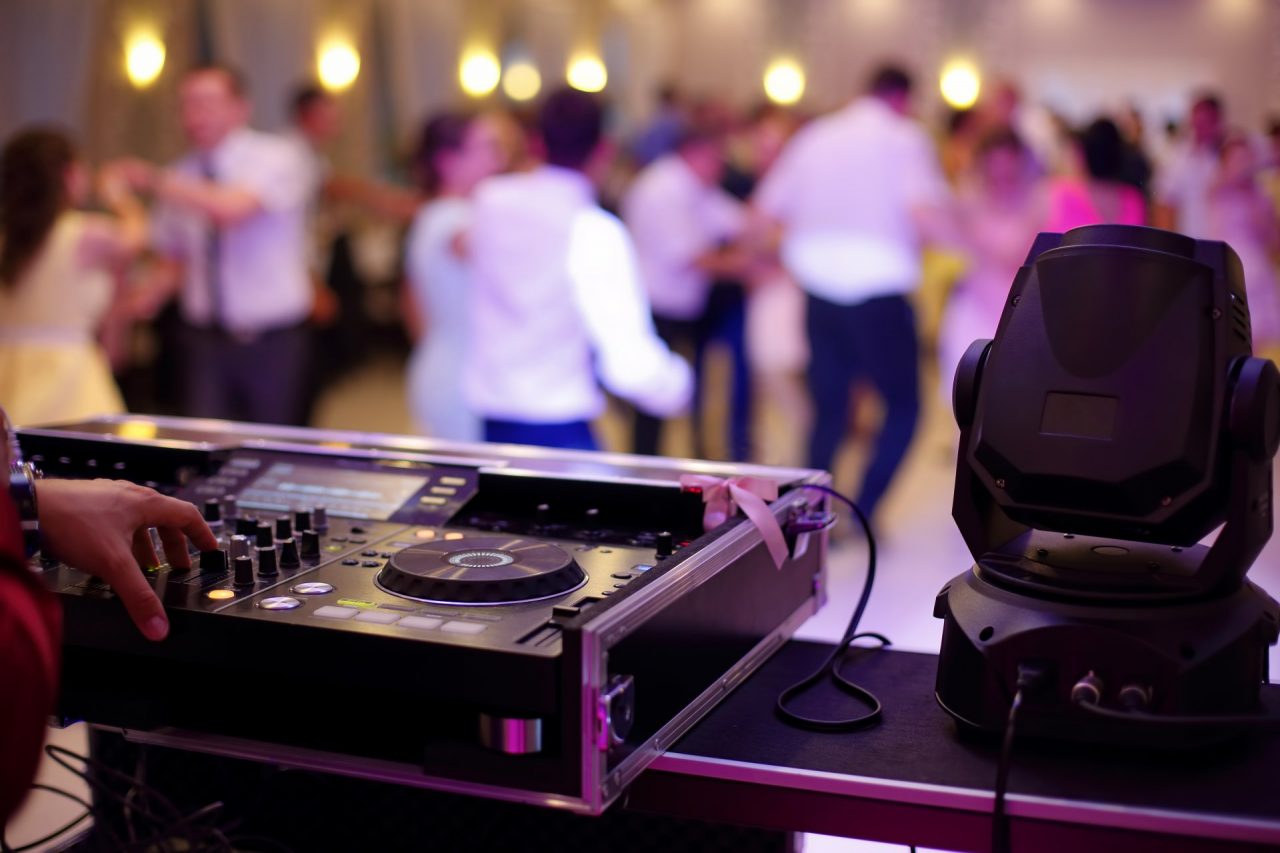 Matrimonio a Lecco: ecco quale DJ scegliere