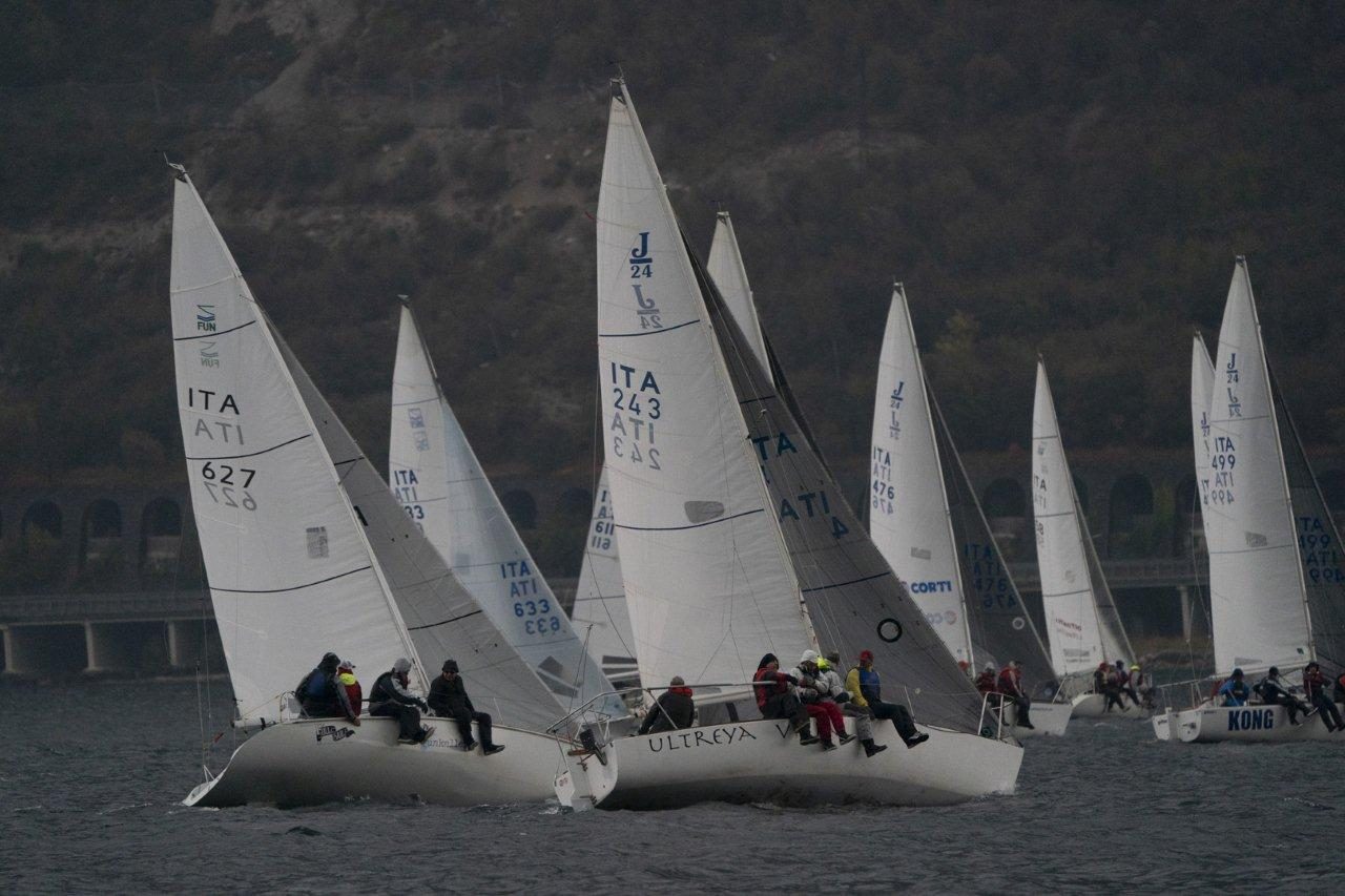 Campionato Invernale Interlaghi prima giornata di maltempo