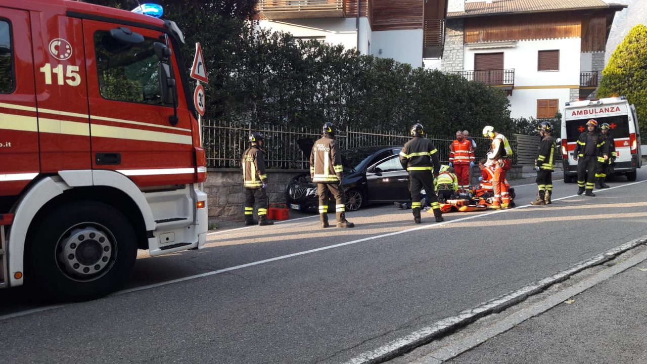 Auto fuori strada  sulla Provinciale: 75enne lotta per la vita