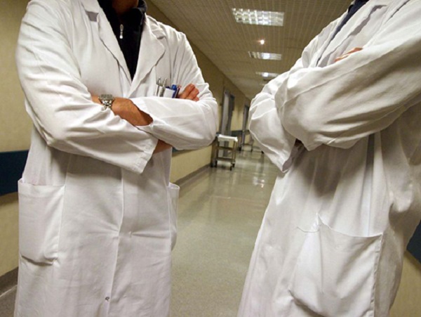 Neonata morta dopo il parto, oggi l’autopsia