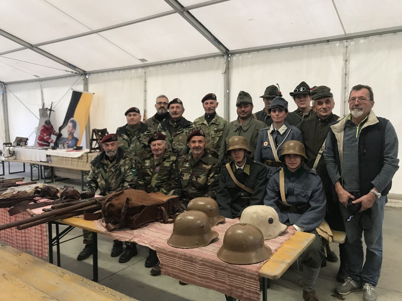 Insieme per onorare i caduti in guerra FOTO e VIDEO