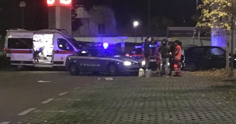 Forze dell’ordine e sanitari alla Meridiana per soccorrere una giovane donna SIRENE DI NOTTE