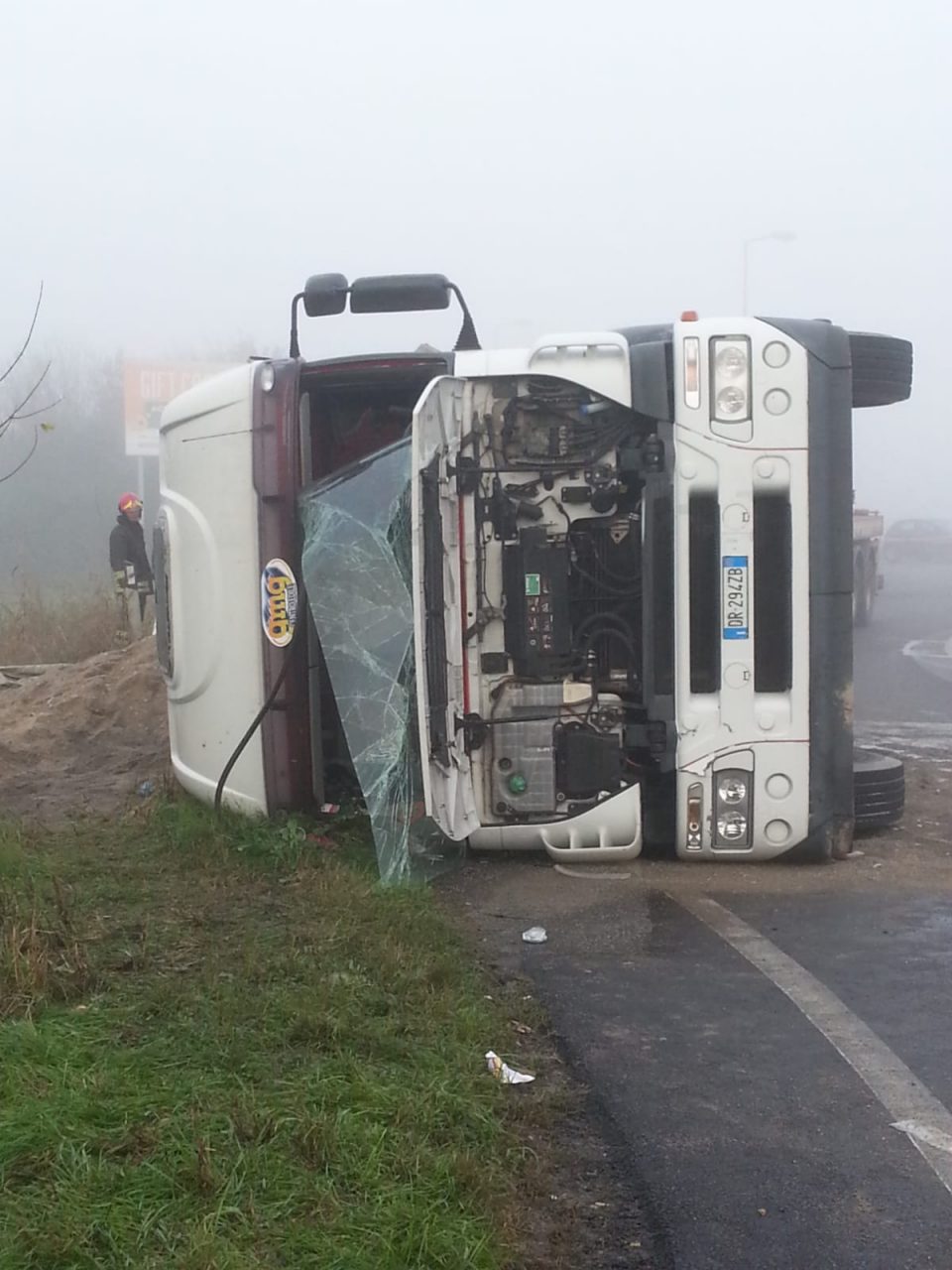 Camion ribaltato sulla Rivierasca, intervento in codice rosso SIRENE DI NOTTE