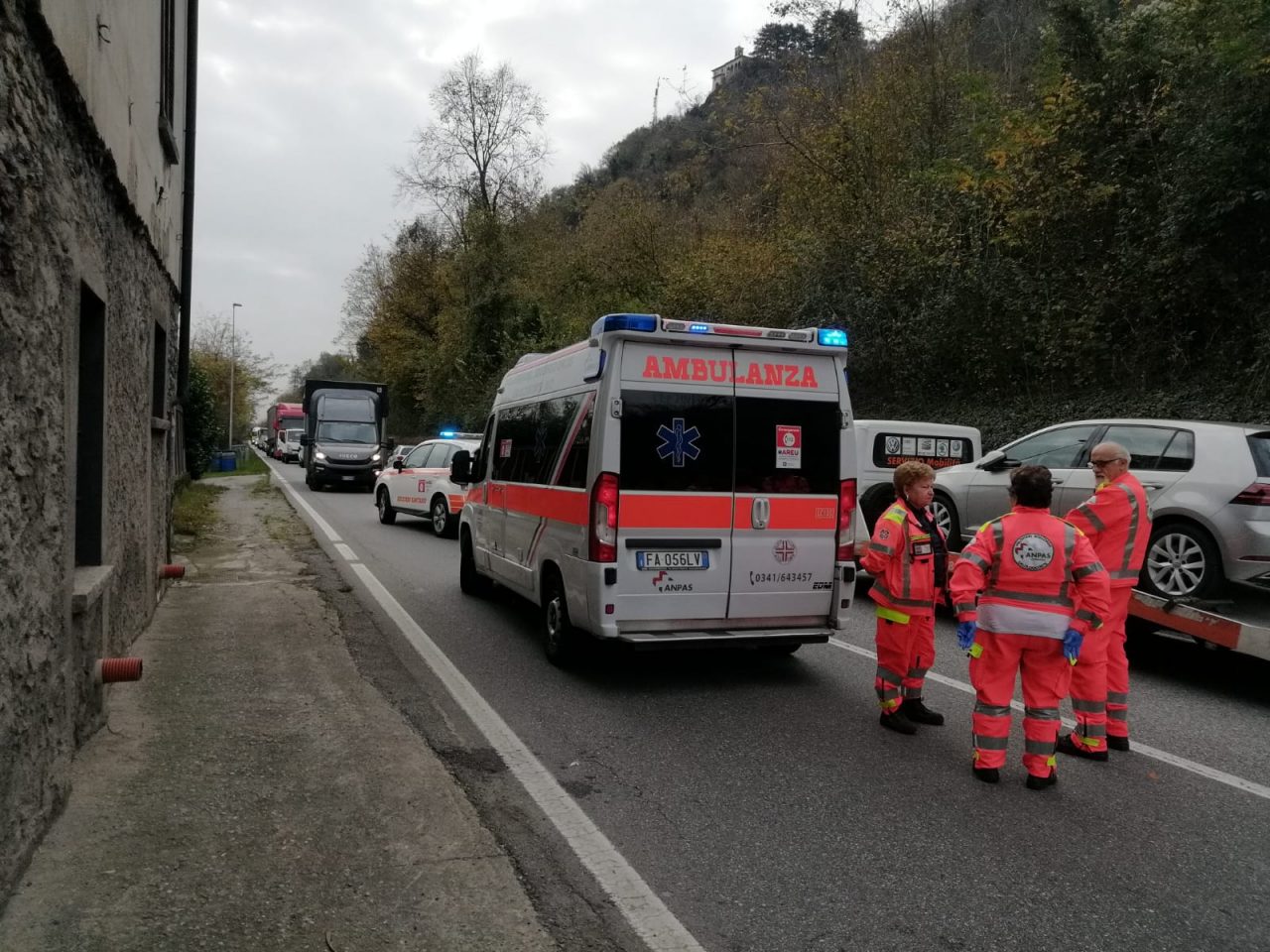 Incidente sulla Provinciale: ciclista ferito gravemente forse urtato da un altro mezzo FOTO