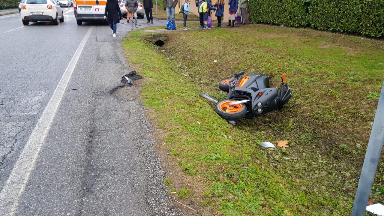Ragazzino investito da un’auto lungo la Provinciale FOTO