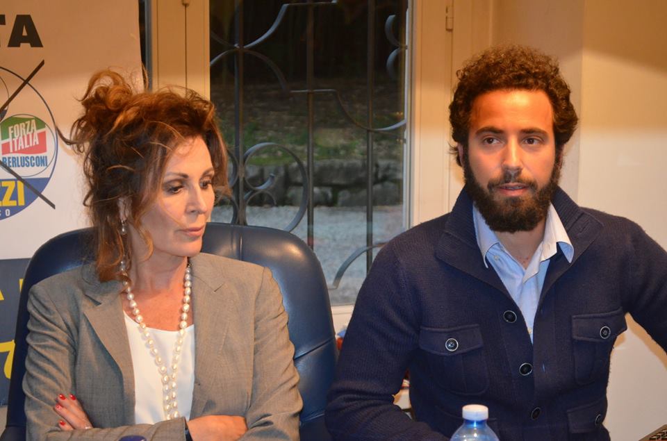 Fatturazione elettronica: Fratelli d’Italia in piazza a Lecco per dire no