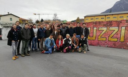 Studenti del Politecnico in visita alla Moto Guzzi