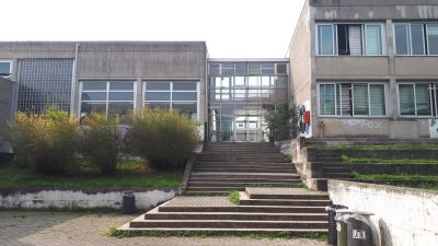 I pavimenti dell'Istituto Villa Greppi vanno rifatti, stanziati 500 mila euro in attesa della scuola nuova