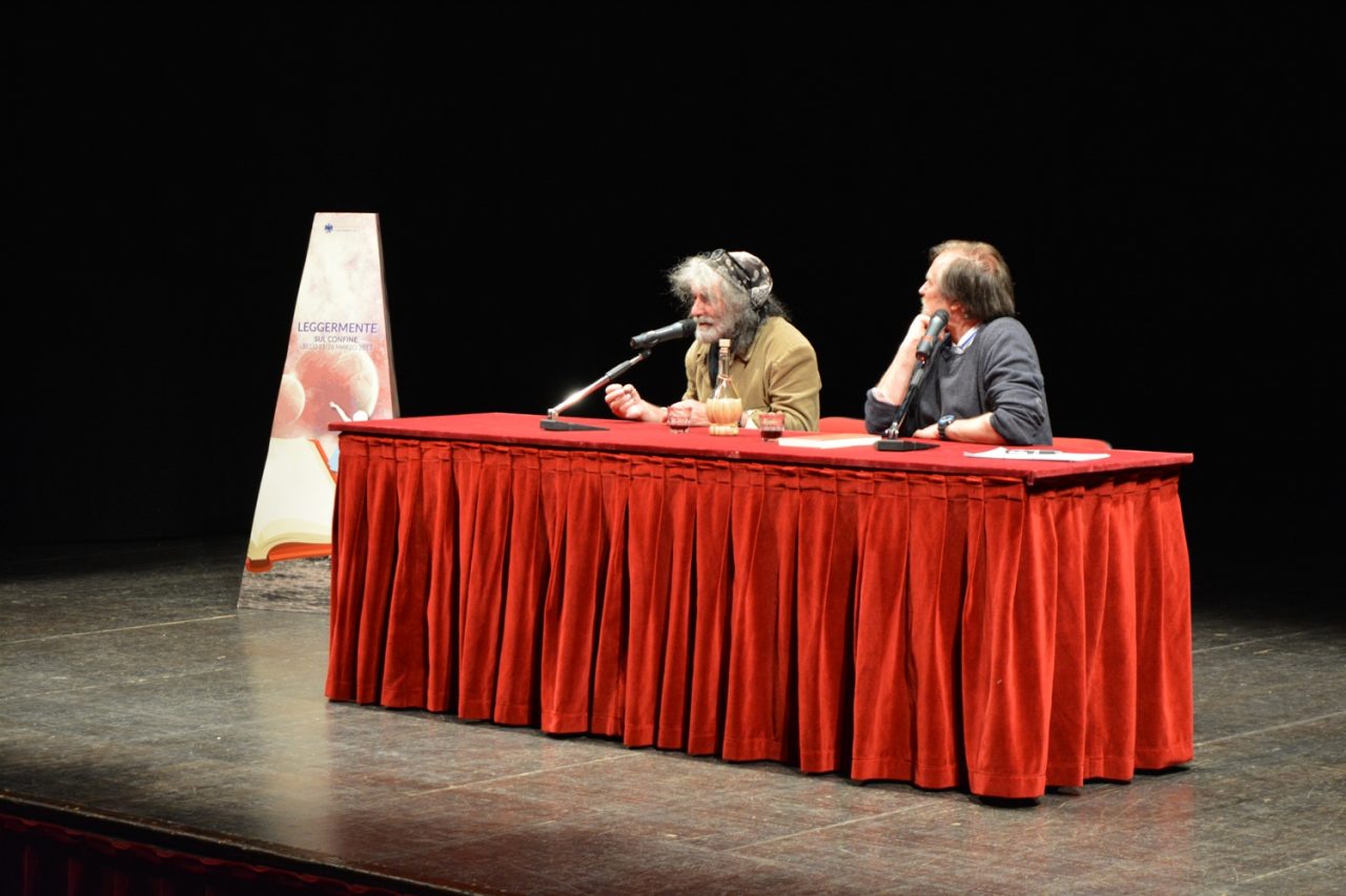 Leggermente OFF riporta a Lecco Mauro Corona