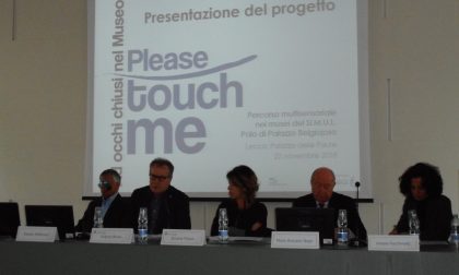 "Please touch me - ad occhi chiusi nel museo". Ora a Lecco si può.