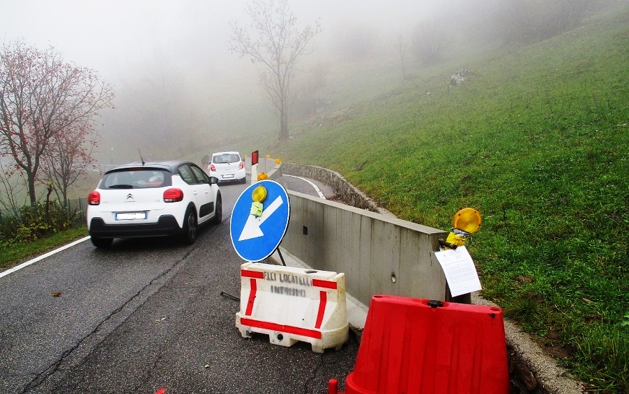 Riapertura sprint per la Ballabio-Resinelli dopo la caduta di un masso