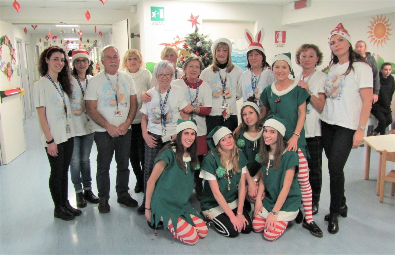 Babbo Natale raggiunge la pediatria a Merate FOTO e VIDEO