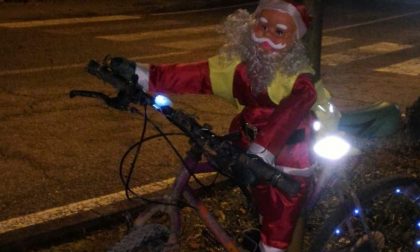 Luminarie natalizie: gli addobbi possono anche far riflettere FOTO