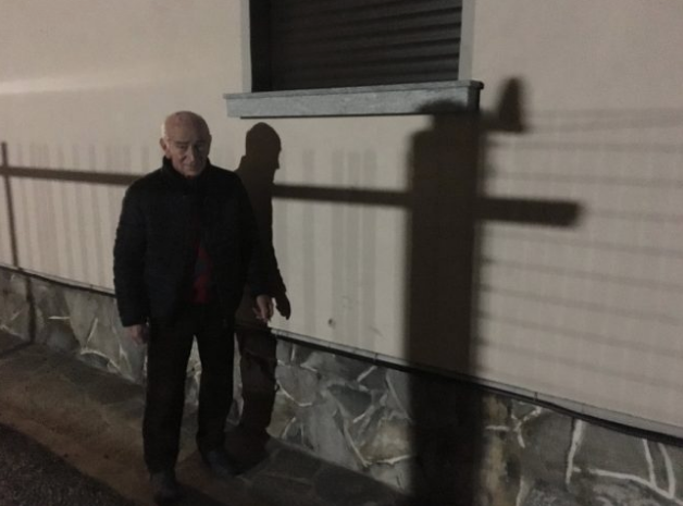 Pensionati si ritrovano i ladri in casa: “Ci hanno puntato la torcia in faccia”