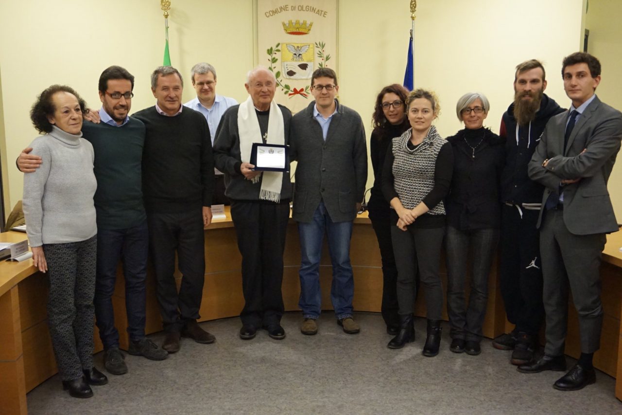 Serata di premiazioni a Olginate: una targa anche a don Eugenio FOTO
