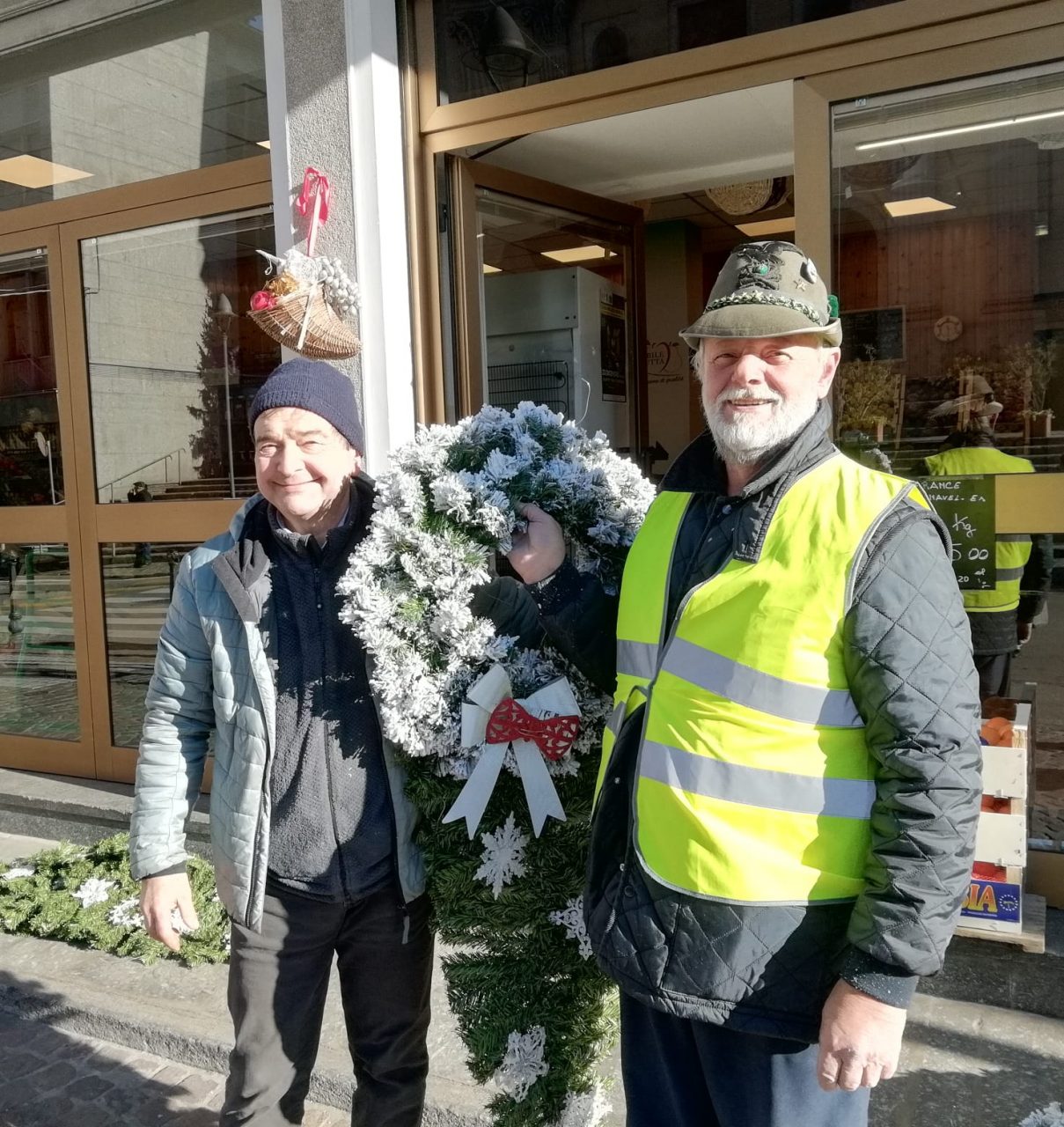 Luminarie natalizie: via gli ombrelli, ecco gli addobbi ecologici! FOTO