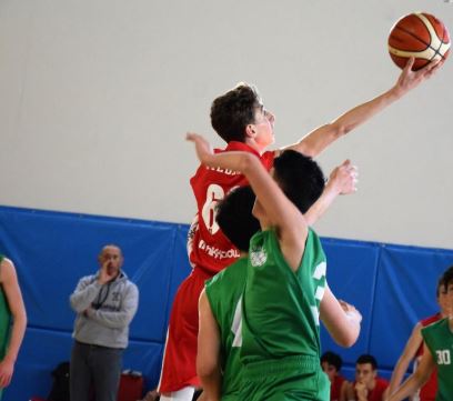 Genitori ultrà provocano la rissa