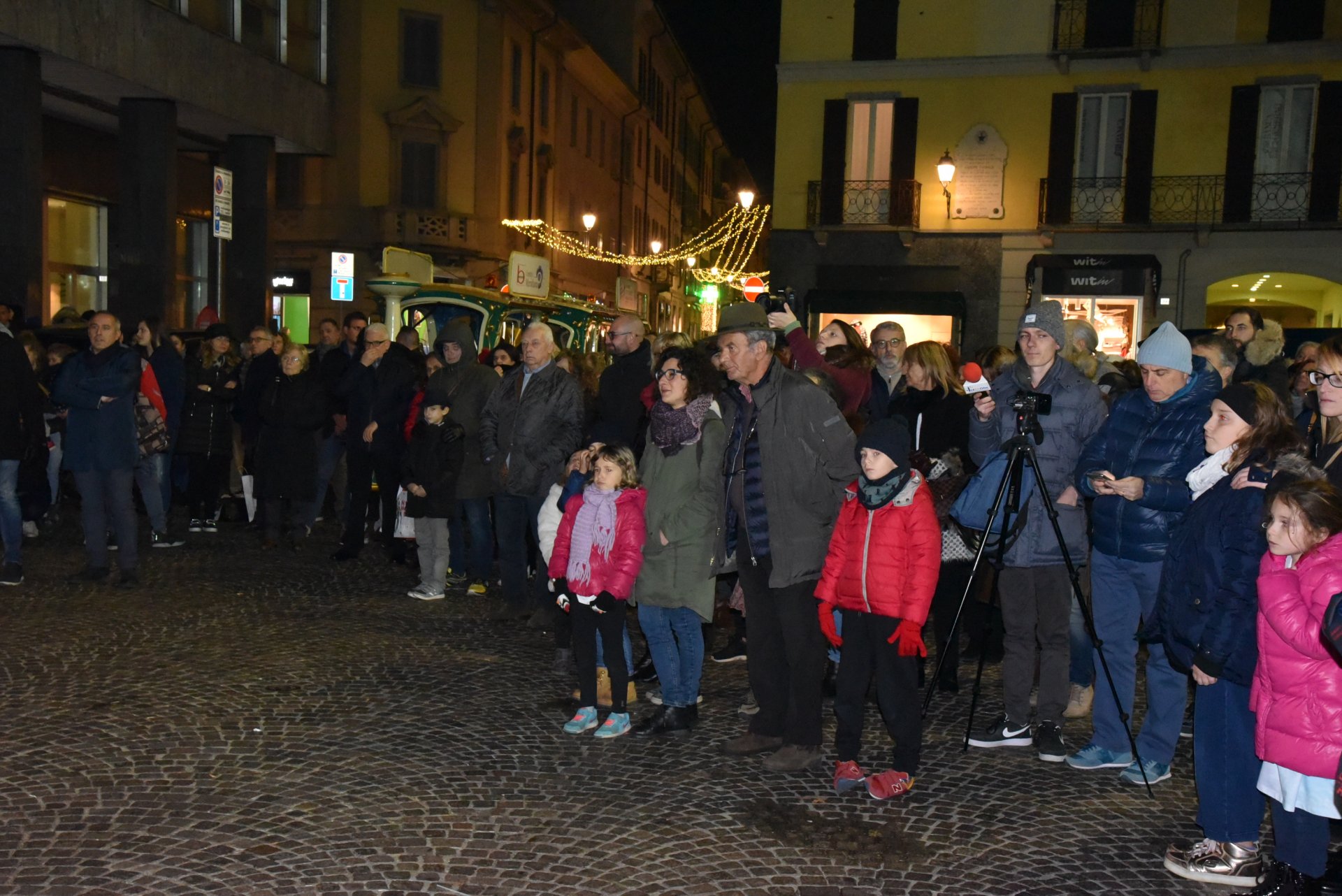 accensione_albero_Natale_Lecco_2018 (14)