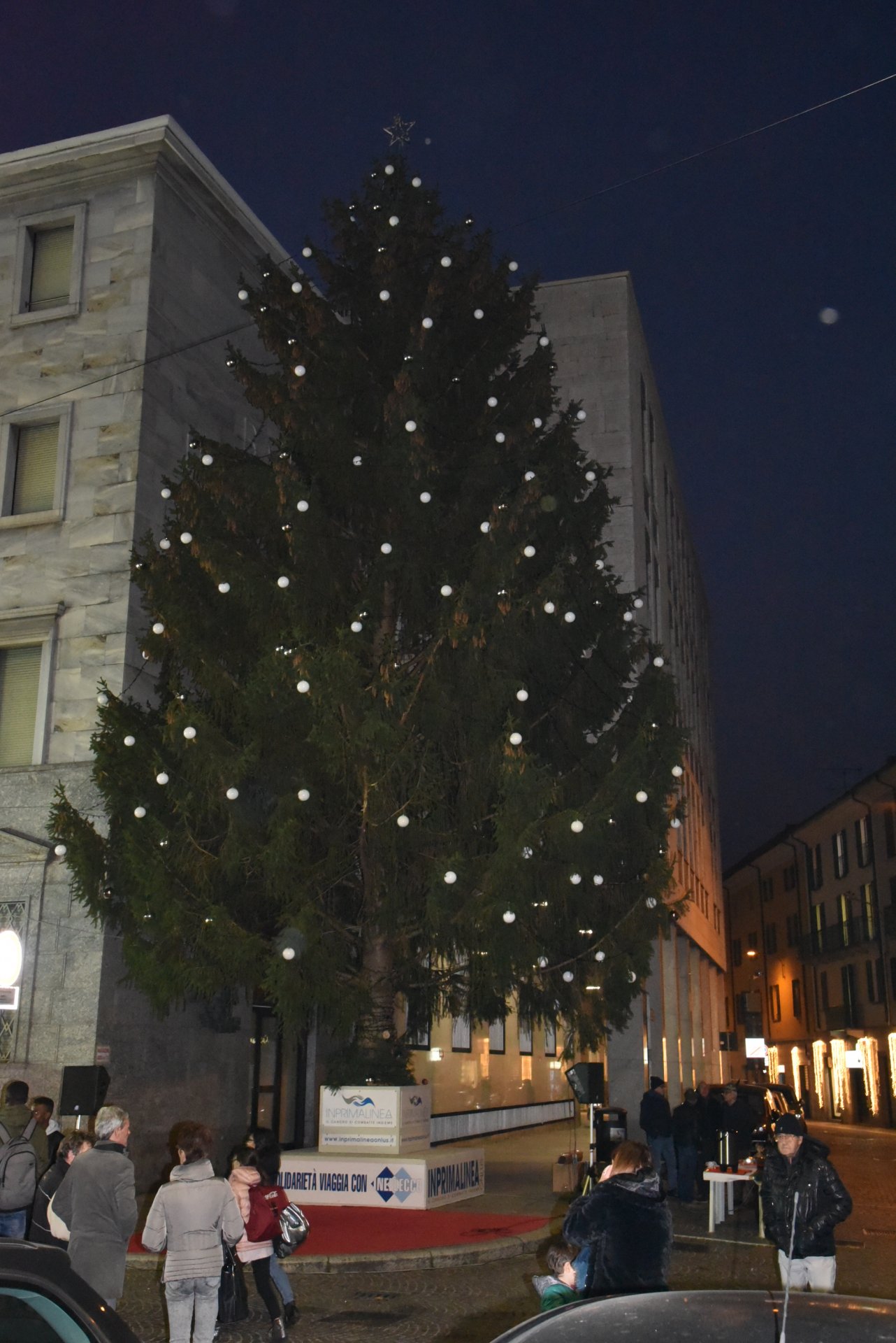 accensione_albero_Natale_Lecco_2018 (2)