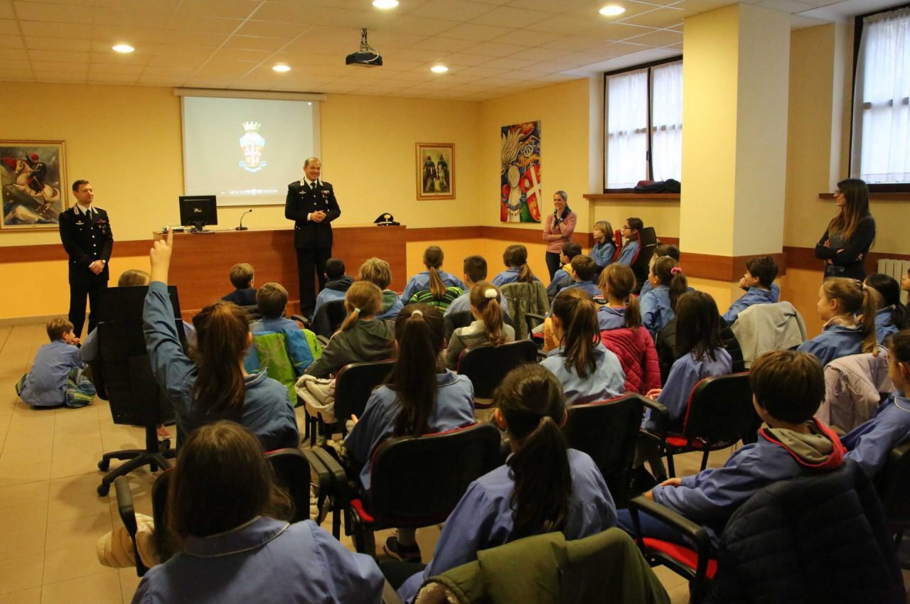 Studenti in visita al Comando Provinciale di Lecco