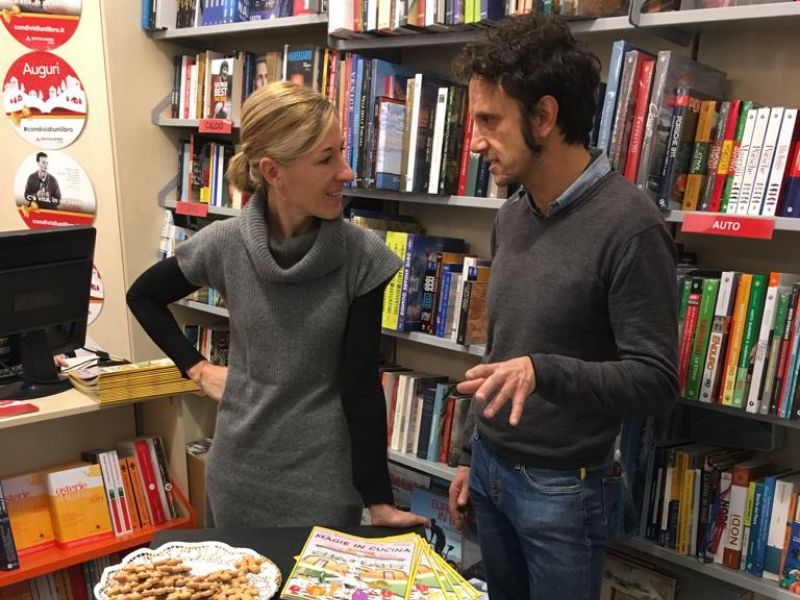 “Magie in cucina” con una cuoca e un disegnatore di fumetti