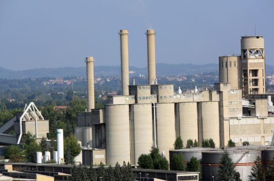 Vertenza Italcementi, summit  a Roma e i sindacati chiedono un incontro in Regione