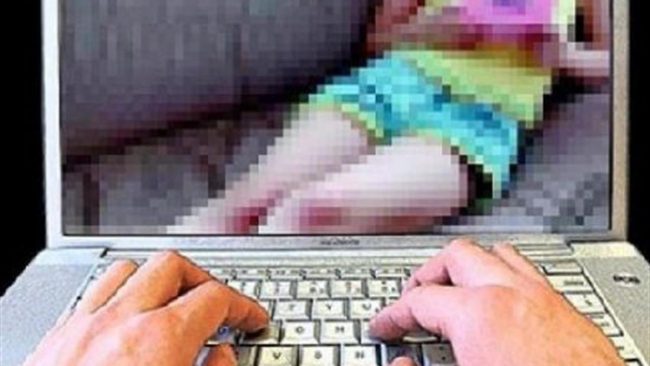 Sesso on line, estorsione e riciclaggio: due arresti nel Lecchese