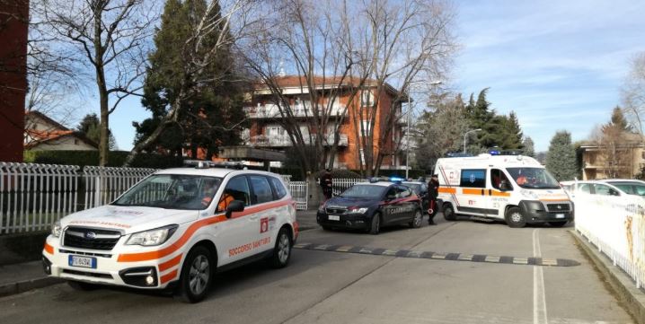 Omicidio a Natale: uccide la madre e poi tenta di togliersi la vita