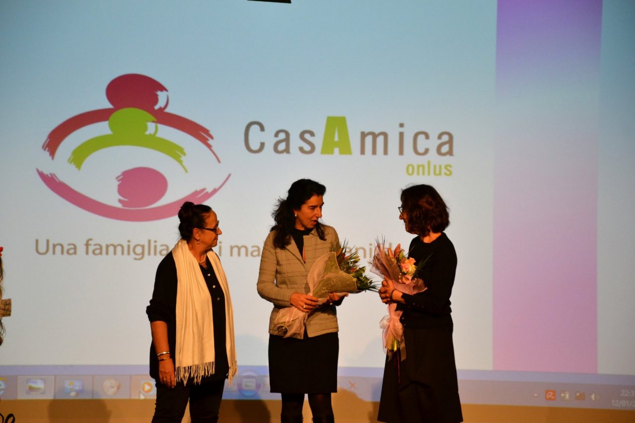A teatro la Scuola Carducci per CasAmica FOTO